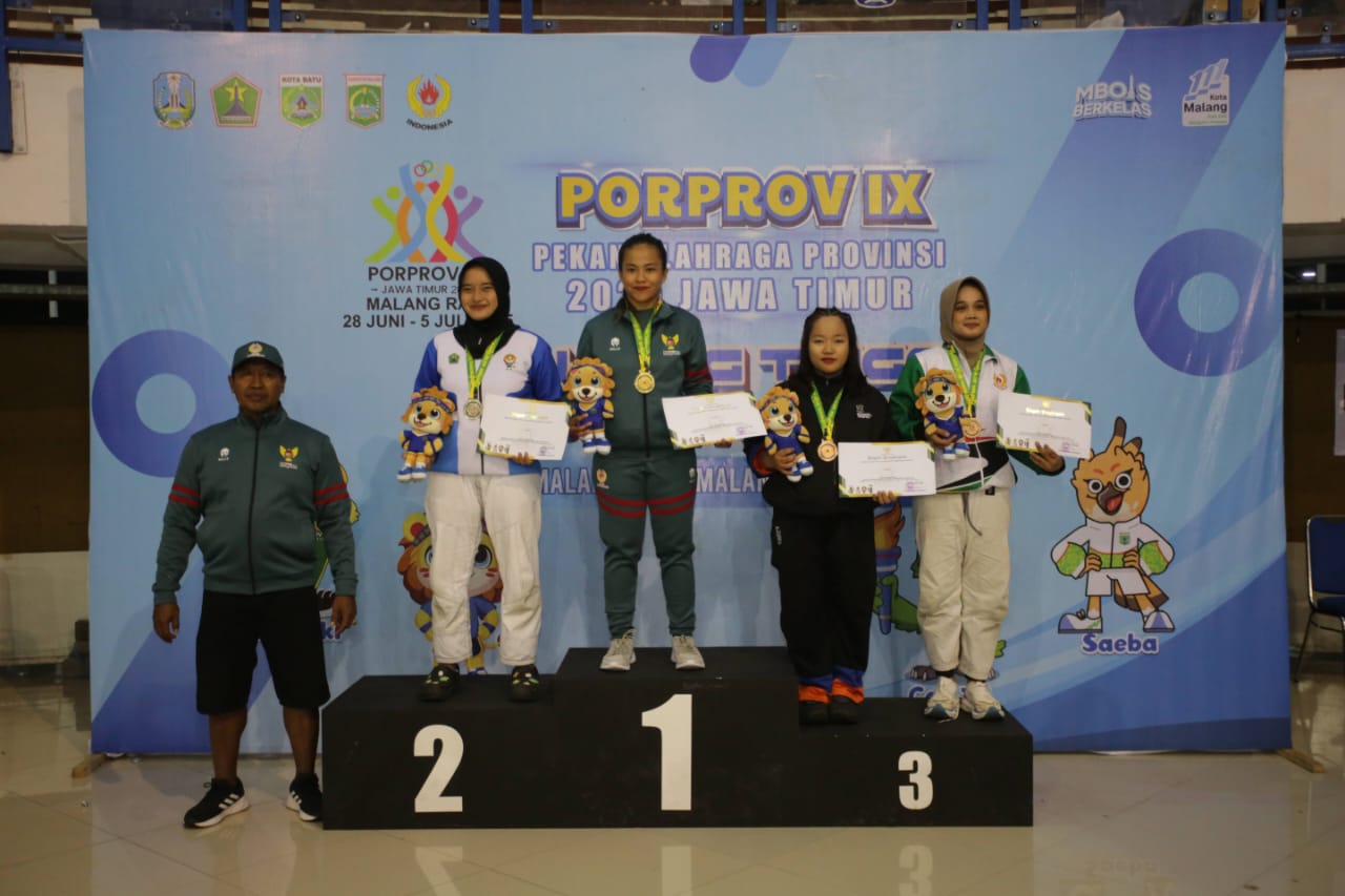 Fera Adelia, Mahasiswa Informatika ITSK Soepraoen, Sabet Emas dan Perak Jujitsu di PORPROV IX ...